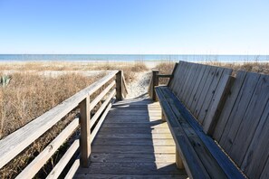 On the beach - Oceanfront 3 BR Condo with a Shared Pool! Surfside By The Sea II 202 (Surfside Beach)