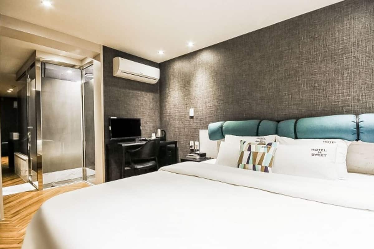 Family Twin Room | Soundproofing, free WiFi