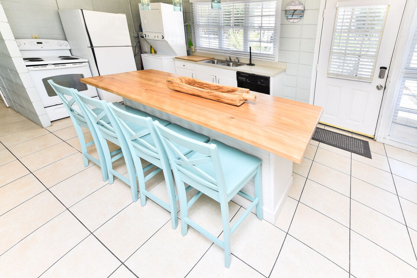 冰箱、微波炉、炉灶、洗碗机