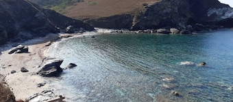 Villa Momo- relaxation and comfort in wild Sardinia