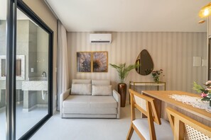 Living area - 1034 - Apartamento com piscina apto 104 (Bombinhas)