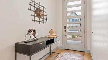 Townhome, 3 Bedrooms | Interior