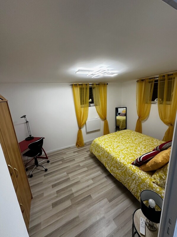 1 غرفة نوم وواي فاي مجانًا وملاءات أسرّة