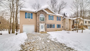 Exterior - Family-friendly Tobyhanna Home w/ Lake Access! (Tobyhanna)