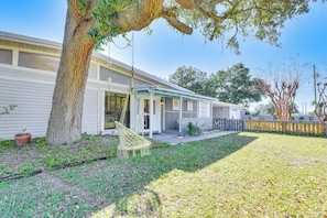 Interior - Fort Walton Home w/ Shared Pool - 2 Mi to Beach! (Fort Walton Beach)