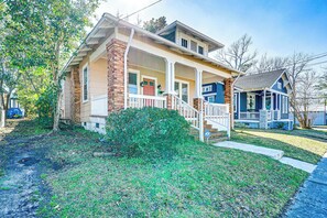 House (2 Bedrooms) | Interior - Pet-friendly Home in Dtwn Wilmington: WFH Welcome! (Wilmington)