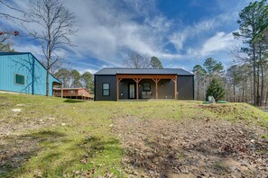 Exterior - 2 Mi to Broken Bow Lake: Cabin w/ Covered Patios (Broken Bow)