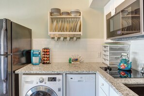 Apartment (1 Bedroom) | Interior - Balcony & Gulf Views: Galveston Condo Near Beach (Galveston)