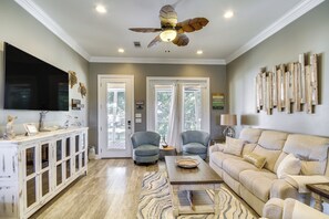 House (3 Bedrooms) | Interior