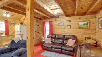 House (1 Bedroom) | Interior