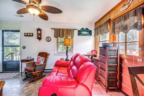 House (3 Bedrooms) | Interior - Kill Devil Hills Vacation Rental, Walk to Beach! (Kill Devil Hills)