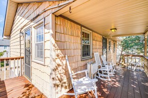 House (3 Bedrooms) | Interior - Kill Devil Hills Vacation Rental, Walk to Beach! (Kill Devil Hills)