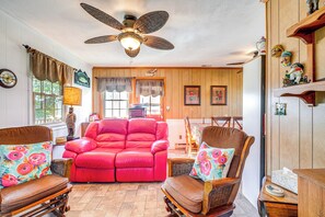 Interior - Kill Devil Hills Vacation Rental, Walk to Beach! (Kill Devil Hills)