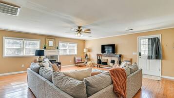 House (4 Bedrooms) | Interior