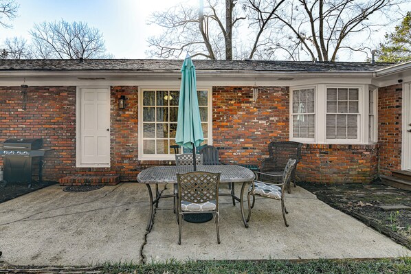 House (4 Bedrooms) | Interior - Spacious Starkville Home: 4 Mi to MSU Campus (Starkville)