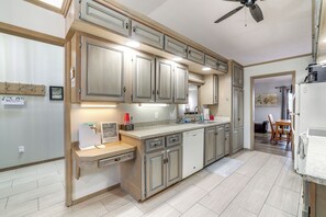 House (4 Bedrooms) | Interior - Spacious Holiday Island Escape w/ Deck & Gas Grill (Eureka Springs)