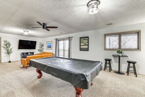 House (4 Bedrooms) | Interior - Spacious Holiday Island Escape w/ Deck & Gas Grill (Eureka Springs)