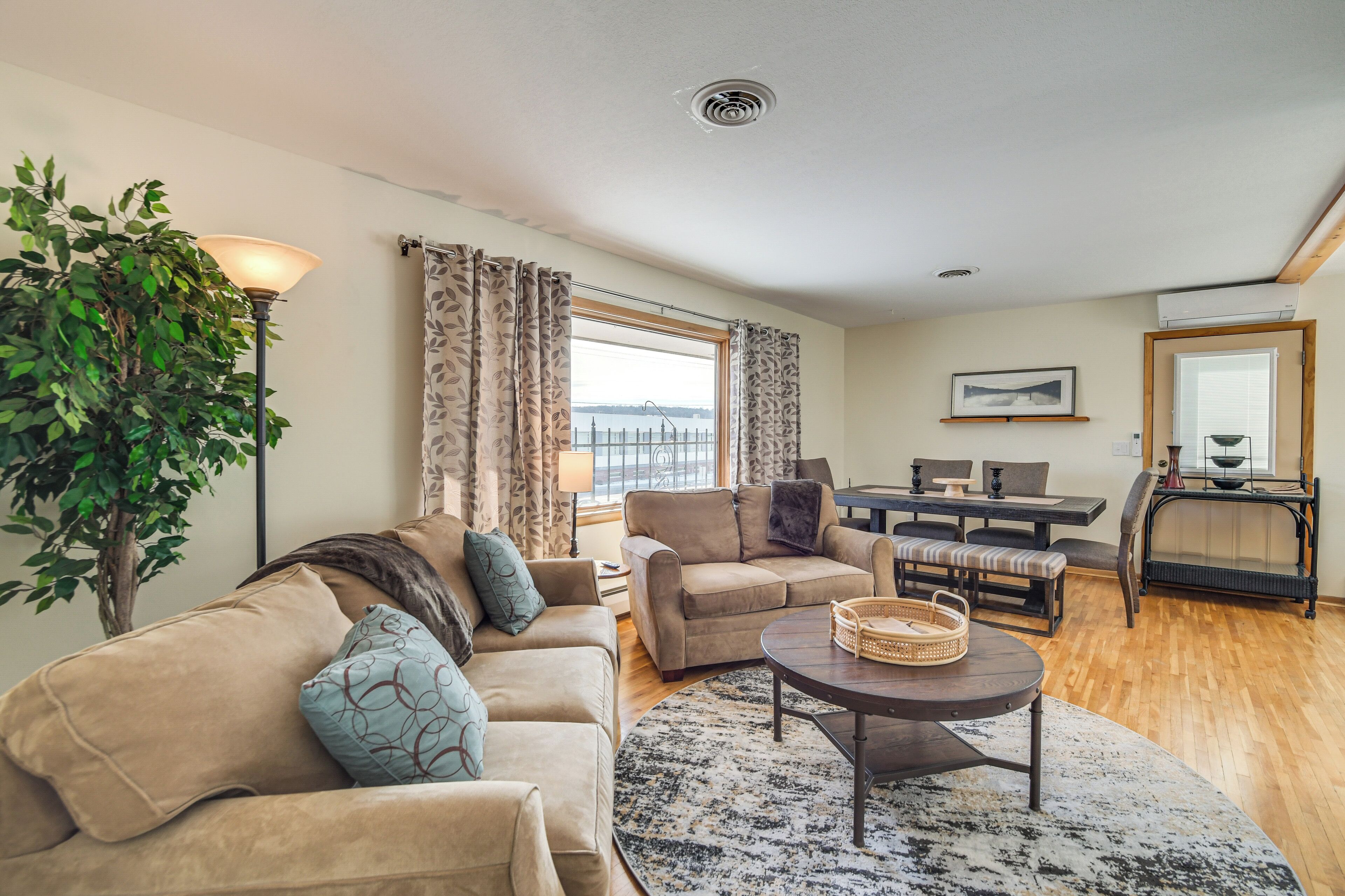 House (3 Bedrooms) | Front of property