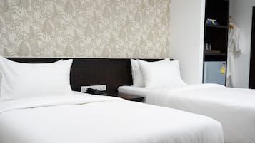 Garden View Twin Beds, Non Smoking | Caja fuerte, escritorio, cortinas opacas y wifi gratis