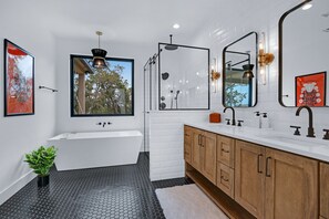Hair dryer, towels - Pasatiempos I Heated Cowboy Pool, Stargazing (Wimberley)