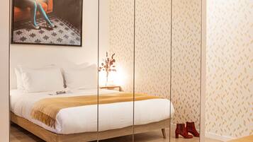 Studio 02 | Blackout curtains, iron/ironing board, free WiFi