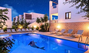 A heated pool - Azure Horizon Villa Heated Pool, Beach at 550 m (Rethymon)