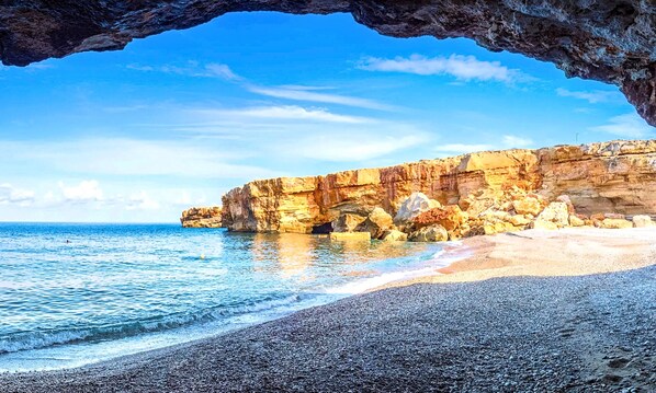 Beach nearby, sun loungers, beach towels - Azure Horizon Villa Heated Pool, Beach at 550 m (Rethymon)