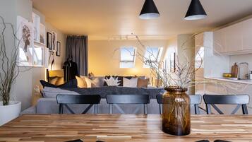 Apartment, Non Smoking | Living area | Smart TV, Netflix, streaming services