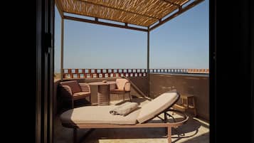 1 bedroom, minibar, in-room safe, desk