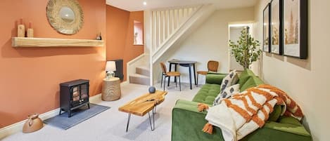 Téléviseur, foyer, bureau