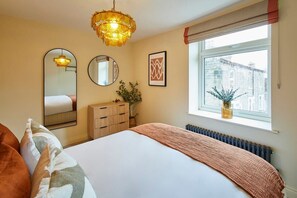 2 chambres, bureau, fer et planche à repasser, Wi-Fi gratuit