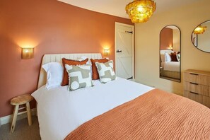 2 chambres, fer et planche à repasser, Wi-Fi gratuit, draps fournis