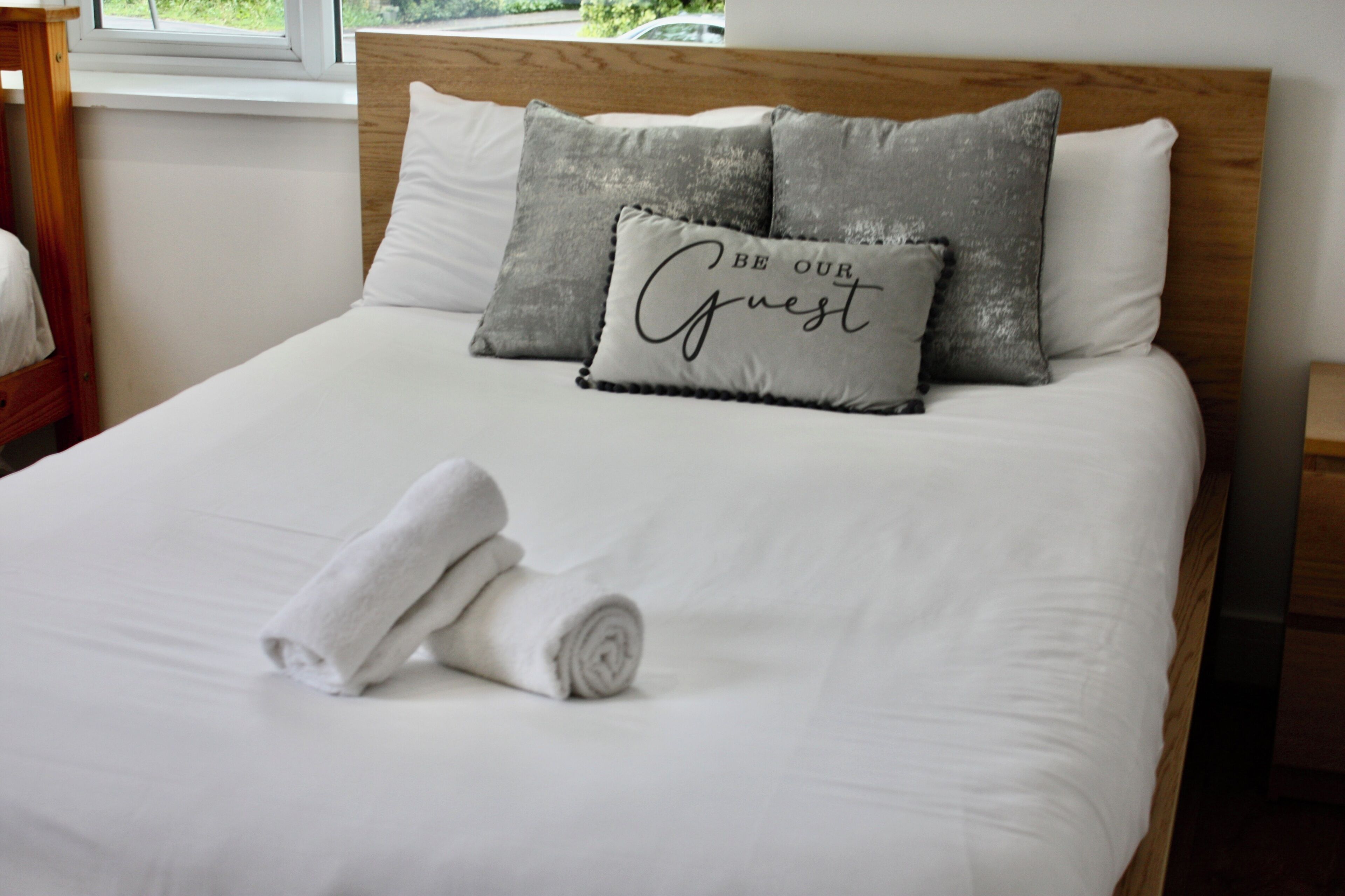 Luxury House | 6 bedrooms, Egyptian cotton sheets, premium bedding, Select Comfort beds