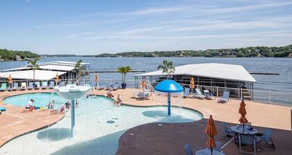 Private Island Condo, Remodeled 2024, WaterFront, 3-br, 2-bath, Lake Ozarks