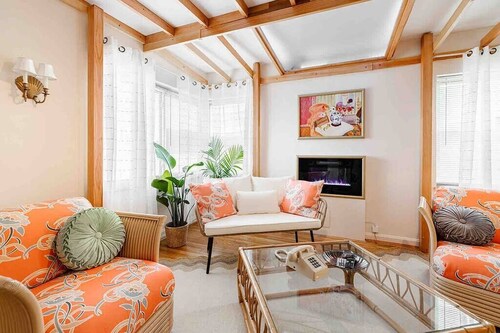 The Golden Suite: themed getaway!