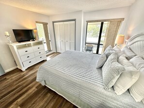 1 bedroom, iron/ironing board, free WiFi, bed sheets - New Rental, Cozy condo, budget friendly! 914HP (Miramar Beach)