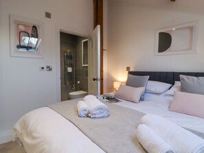 2 bedrooms, individually decorated, individually furnished, free WiFi - Millnook (Harrogate)