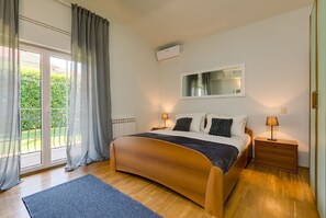 5 chambres, fer et planche Ă repasser, Wi-Fi, draps fournis