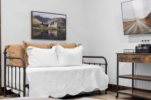 5 多间卧室、客房内保险箱、熨斗/熨衣板、旅行婴儿床