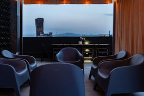 Outdoor dining - City Views, Private Terrace in Trendy Roma (Ciudad de México)