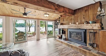 Hack's Lakefront Hideaway @ Newton Lake with AC/Heat/Wifi @ Pet Friendly