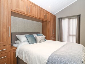 2 bedrooms, individually decorated, individually furnished, free WiFi - Y Caban (Llanfairpwllgwyngyll)