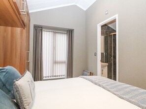 2 habitaciones, decoración personalizada y muebles diferentes 