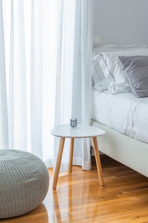 3 bedrooms, iron/ironing board, WiFi, bed sheets - The HostMaster Cosmopolitan Downtown Scent (Αθήνα)