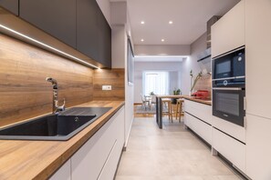 Microwave, oven, stovetop, dishwasher