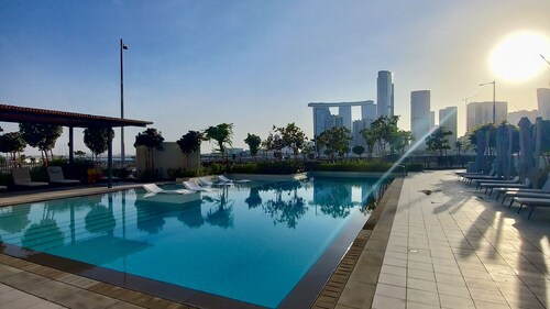 Maison Privee - Modern & Panoramic Sea View Apt on Al Reem Island