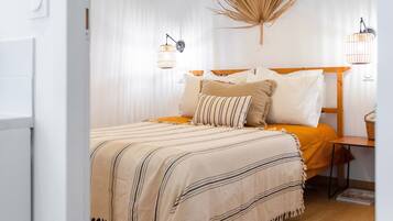 1 slaapkamer, een strijkplank/strijkijzer, reisbedje, gratis wifi