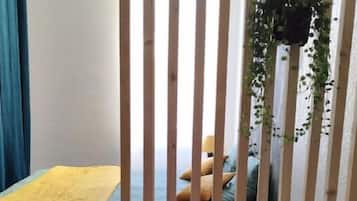 Fer et planche Ă repasser, draps fournis