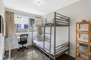 2 soverom, strykejern/-brett, wi-fi (inkludert) og sengetøy