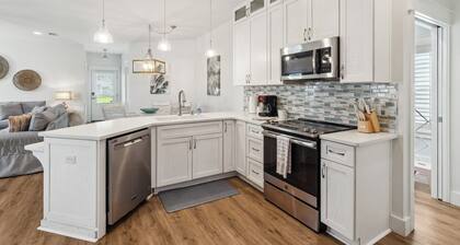 Mexico Beach Gem – Pool, Golf Cart & Just 1 Block from the Beach!